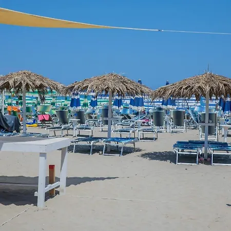 Joli Hotel 3*