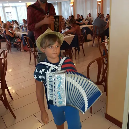 Joli