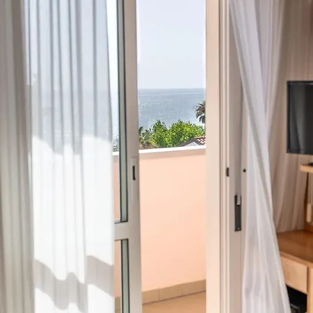 Hotel Joli